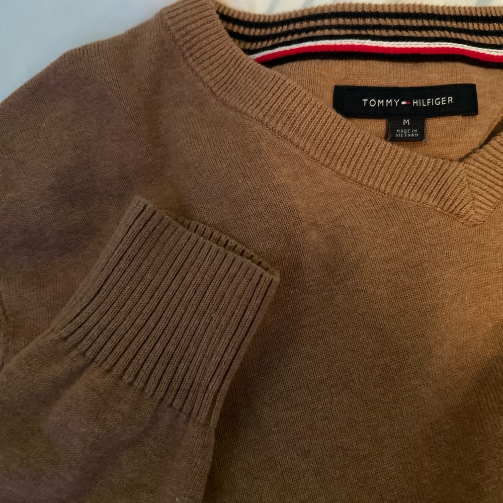 tommy hilfiger gold sweater